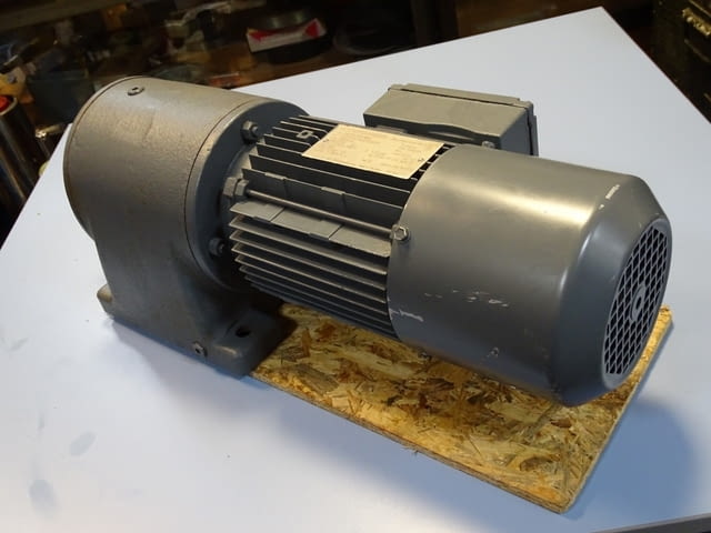 Мотор редуктор SEW-EURODRIVE R60DT80K4BM Gear Motor 0.55kW, град Пловдив | Промишлено Оборудване - снимка 8