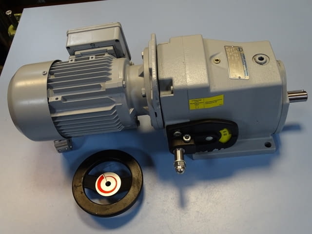 Вариаторен мотор редуктор STOBER typ R17-1088 Variable Gear Motor 0.37kW - снимка 2