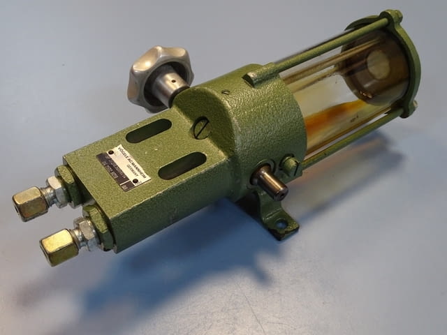 Смазочна помпа VOGELE SP 2/2/0.5DB6/14 Centralized lubrication Pump - снимка 1