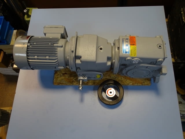 Вариаторен мотор редуктор STOBER typ R27/VW2-1528-075-4 Variable Gear Motor 0.75kW - снимка 6