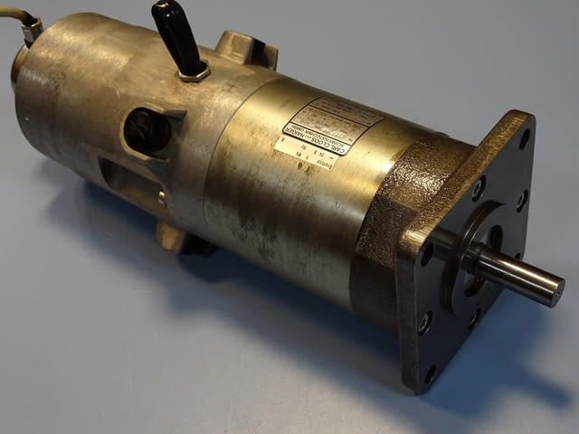 Серво мотор Carl Cloos PM5110-92K DC Servo Motor 60V 480W, град Пловдив | Промишлено Оборудване - снимка 6