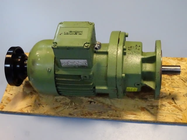 Мотор редуктор Flender Himmel ZF90-M1C/4 Industrial Gear Motor 0.55kW - снимка 9
