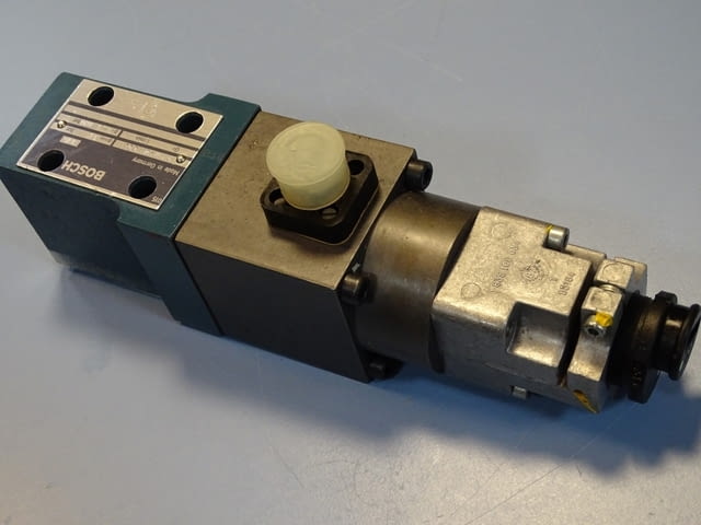 Хидравличен редуцир вентил BOSCH 0811402003 Hydraulic pressure valve 315Bar - снимка 3