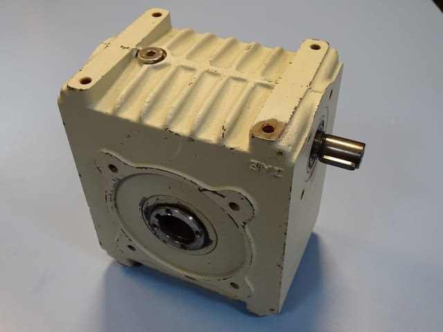 Червячен редуктор ZAE typ E063B gear reducer i=10:1, град Пловдив | Промишлено Оборудване - снимка 2