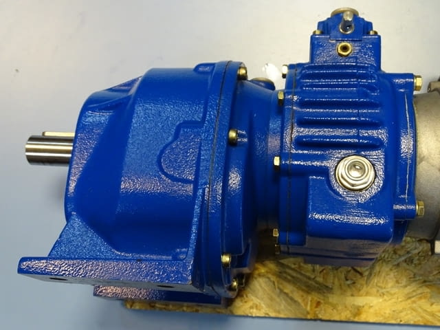Вариаторен мотор редуктор Spaggiari SRT/005/2/050 Mechanical Variable Speed Gear Motor 0.55kW - снимка 6