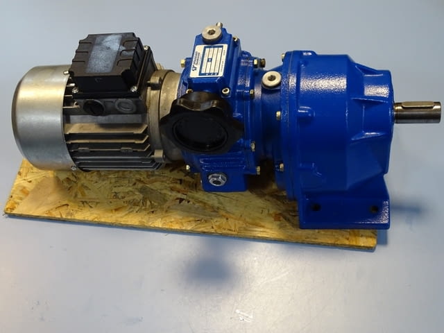 Вариаторен мотор редуктор Spaggiari SRT/005/2/050 Mechanical Variable Speed Gear Motor 0.55kW - снимка 9