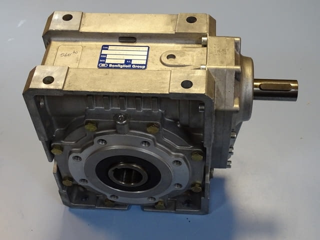 Червячен редуктор Bonfiglioli W86U23HSB3 gear reducer i=23 size-86 - снимка 3