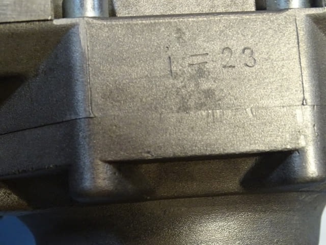 Червячен редуктор Bonfiglioli W86U23HSB3 gear reducer i=23 size-86 - снимка 5