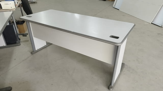 Бюро 75/140см и 175/70см височина 76см цбят сив, офис маса 3бр - снимка 3