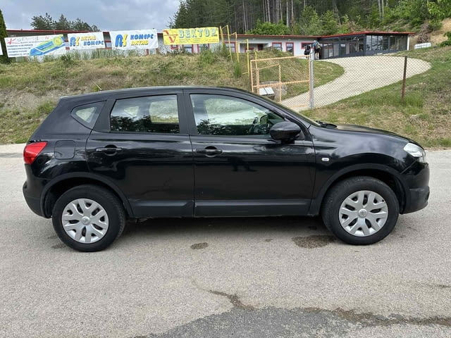 Nissan Qashqai 1.5dci 110к.с. Дизел, Ръчна, Джип - град Троян | Автомобили / Джипове - снимка 4