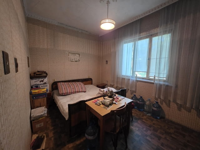 Самостоятелна къща с двор в кв. „Овчарски“, гр. Хасково, град Хасково | Къщи / Вили - снимка 9