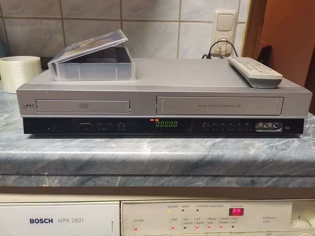 LG V-280 DVD Player Videorecorder Четене на DVD, Няма, Срещу заплащане - село Куклен | Плейъри / Домашно Кино - снимка 1