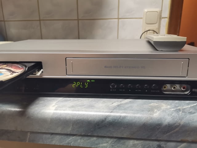 LG V-280 DVD Player Videorecorder Четене на DVD, Няма, Срещу заплащане - село Куклен | Плейъри / Домашно Кино - снимка 4