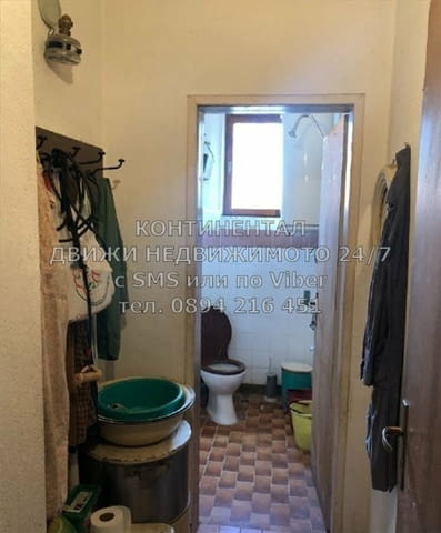 Кодг 62045. Двуетажна тухлена къща близнак 120м2 с двор 300м2 . Разпределението им е както следва: е - снимка 7