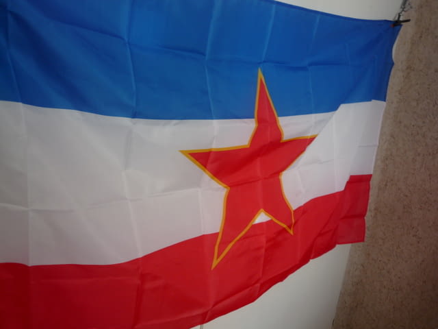 Югославия знаме Белград Тито Сърбия Сръбска империя юго фолк турбо Застава югославски републики СФРЮ - снимка 2