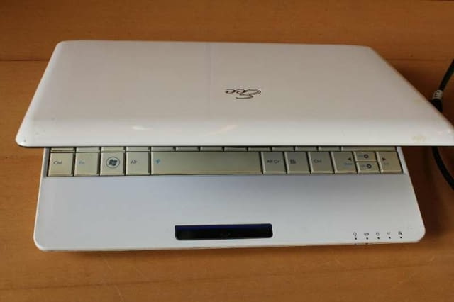 Нетбук ASUS Eee PC 1001HA 10.1 перфектно състояние - city of Vidin | Laptops - снимка 8