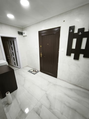 Продавам апартамент преустроен в двустаен в гр. Перник кв. Изток - снимка 8