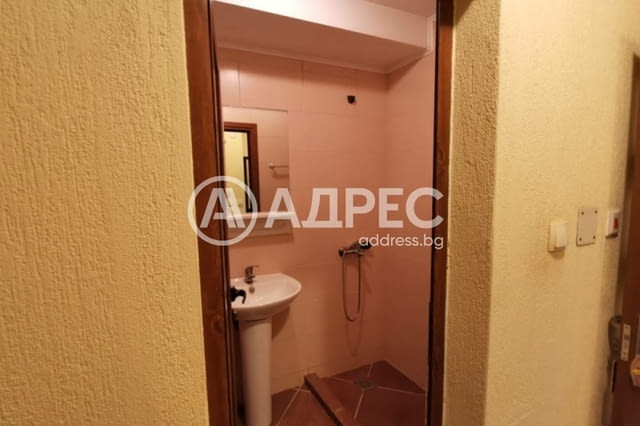Компактен двустаен апартамент под наем в центъра на гр. Сандански - снимка 12