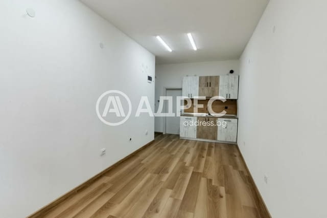 Атрактивен нов офис под наем в централната част на гр. Сандански - снимка 1