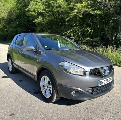 Nissan Qashqai 1.5dci 110к.с. Дизел, Ръчна, Джип - град Троян | Автомобили / Джипове - снимка 2