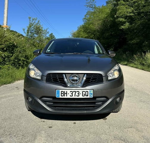 Nissan Qashqai 1.5dci 110к.с. Дизел, Ръчна, Джип - град Троян | Автомобили / Джипове - снимка 3