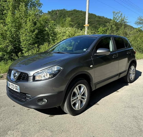 Nissan Qashqai 1.5dci 110к.с. Дизел, Ръчна, Джип - град Троян | Автомобили / Джипове - снимка 4