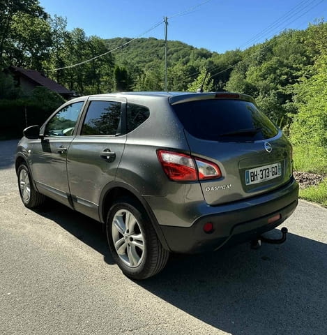 Nissan Qashqai 1.5dci 110к.с. Дизел, Ръчна, Джип - град Троян | Автомобили / Джипове - снимка 6