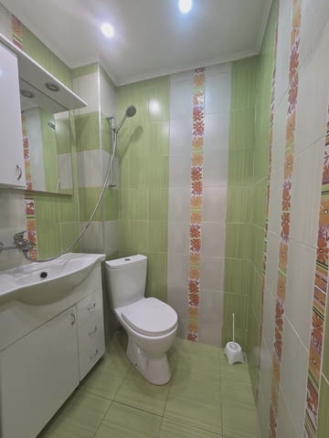 Дава се под наем тристаен апартмент в Кършияка 3-стаен, 100 м2, Тухла - град Пловдив | Апартаменти - снимка 9