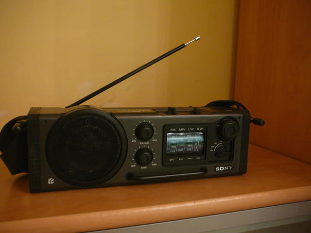 Sony icf-6000l - град Пазарджик | Ресийвъри / Усилватели - снимка 2
