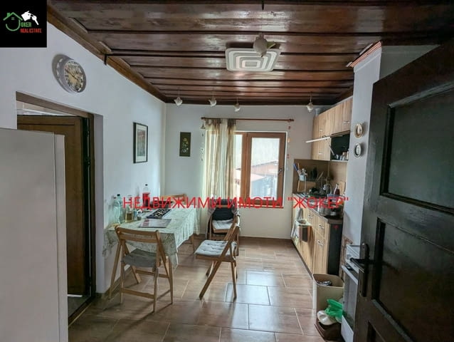 Триетажна къща с двор в село Тодювци 3-floor, Girder, 240 m2 - village Todiuvci | Houses & Villas - снимка 8
