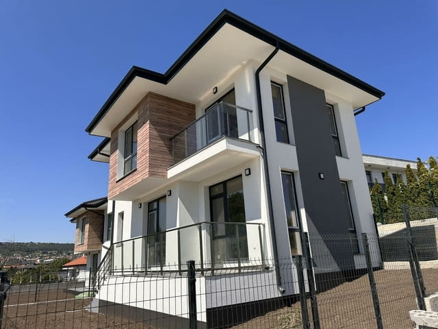 Представяме за продажба нова къща на два етажа в м-т Средна Трака във Варна. Код на оферта: KH-7455 - снимка 2