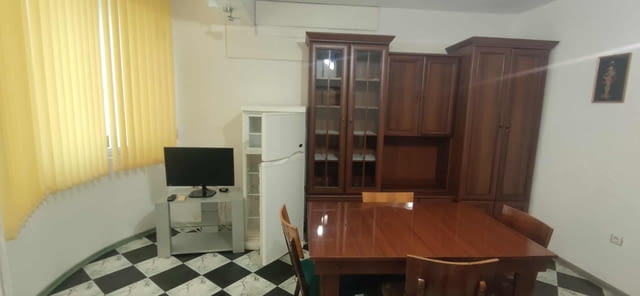 Дава се под наем двустаен апартамент в Центъра 2-стаен, 65 м2, Тухла - град Пловдив | Апартаменти - снимка 2