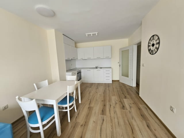 Представяме Двустаен апартамент в престижния комплекс Varna South Bay Beach Residence - гр. Варна Ко - снимка 7