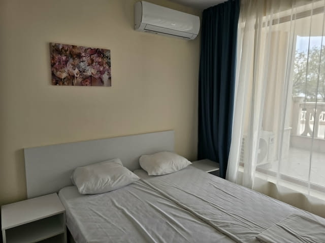 Представяме Двустаен апартамент в престижния комплекс Varna South Bay Beach Residence - гр. Варна Ко - снимка 11