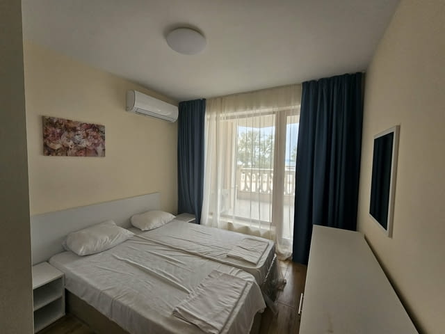 Представяме Двустаен апартамент в престижния комплекс Varna South Bay Beach Residence - гр. Варна Ко - снимка 12