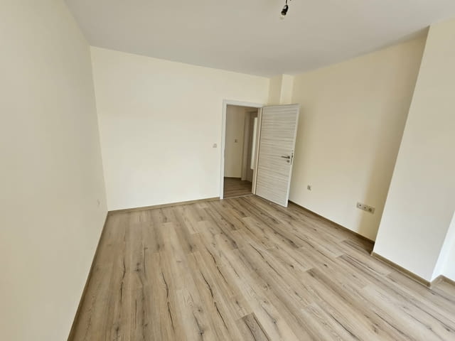 Представяме Тристаен Апартамент с паркомясто в престижния комплекс Varna South Bay Beach Residence - - снимка 11