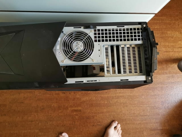 Silverstone Raven RV01-B Window Big Tower - село Куклен | Настолни Компютри - снимка 8