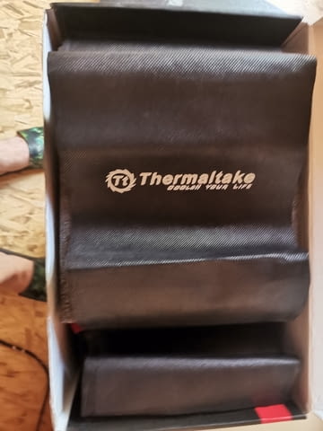 Thermaltake Toughpower DPS-G 1050W - село Куклен | Части / Аксесоари - снимка 3