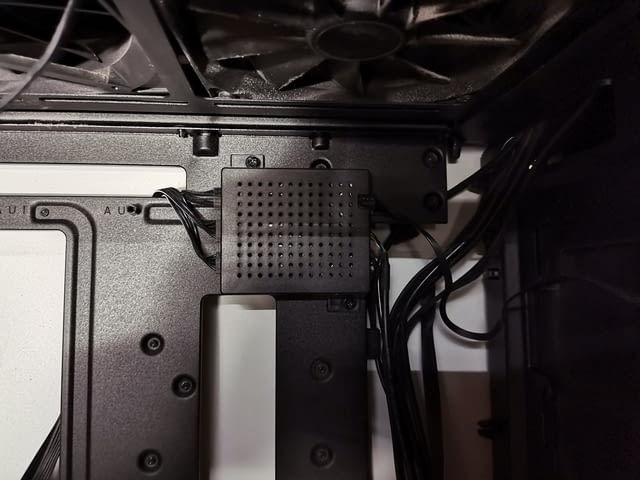 Nzxt h500i - село Куклен | Части / Аксесоари - снимка 5