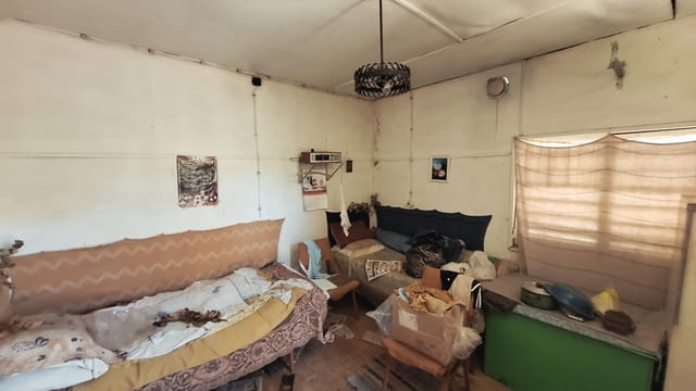Продавам парцел с малка сграда и партида за ток в местност Боровец юг - снимка 9