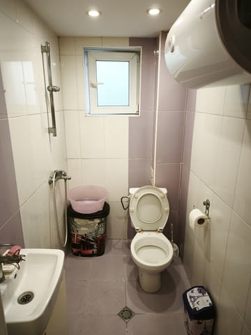 Продавам триетажна къща в гр. Перник кв. Клепало, city of Pernik | Houses & Villas - снимка 8