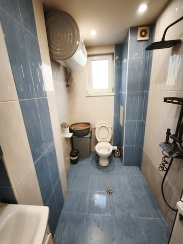 Продавам триетажна къща в гр. Перник кв. Клепало, city of Pernik | Houses & Villas - снимка 11