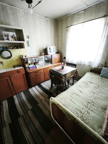 Продавам едноетажна къща в гр. Перник кв. Могиличе, city of Pernik | Houses & Villas - снимка 3