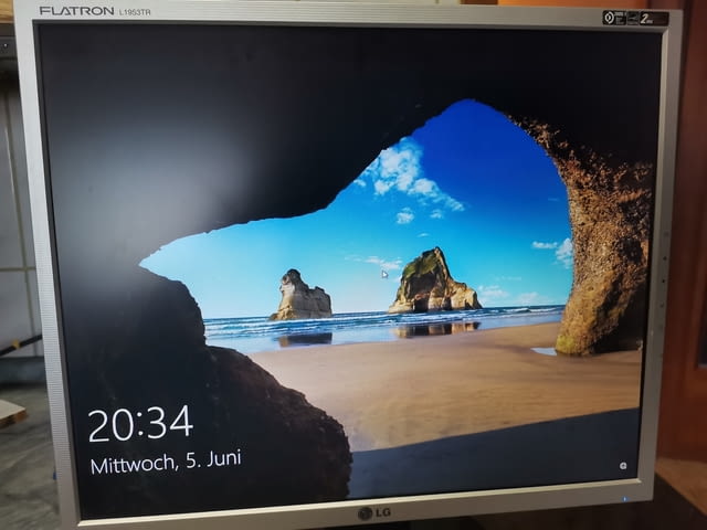 LG L1953TR-SF Monitor - village Kuklеn | Monitors - снимка 2