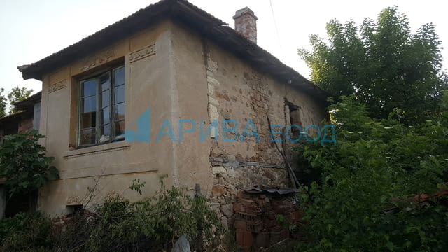 Къща в центъра на с. Царева поляна, община Стамболово, village Careva poliana - снимка 3