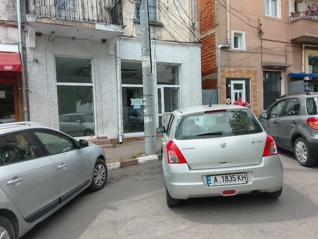 Дава под наем помещение гр.Средец, супер център 40 м2 - град Средец | Магазини - снимка 1