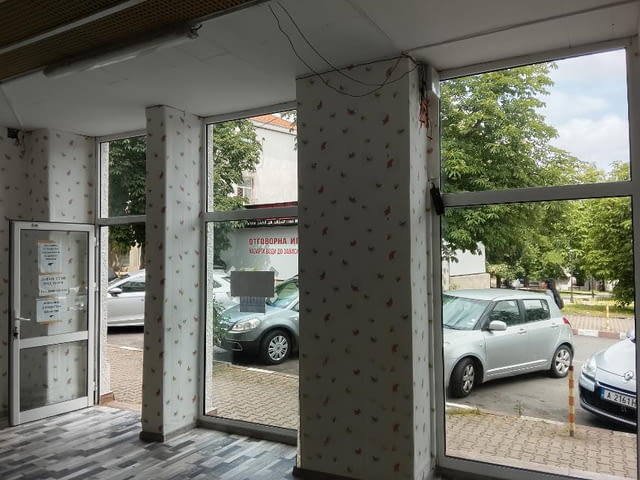 Дава под наем помещение гр.Средец, супер център 40 м2 - град Средец | Магазини - снимка 4