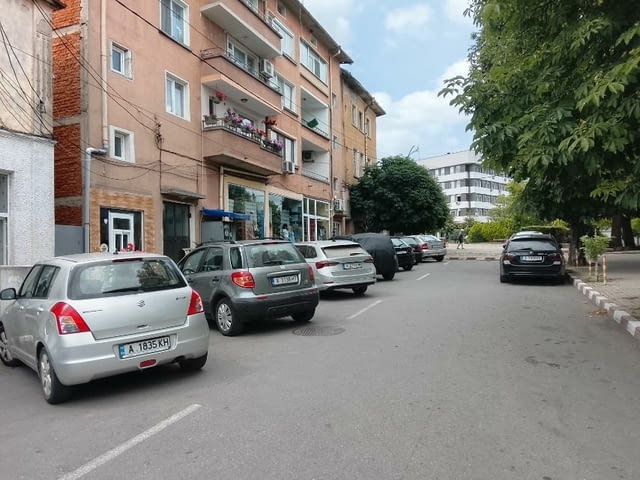 Дава под наем помещение гр.Средец, супер център 40 м2 - град Средец | Магазини - снимка 6