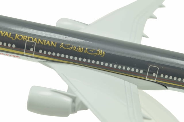 Boeing 787 самолет модел макет Royal Jordanian красив модел черен пътешествие екскурзия полет пилот - снимка 7