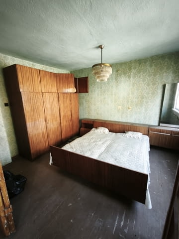 Продавам къща в гр. Перник кв. Клепало 3-етажна, Тухла, 189 м2 - град Перник | Къщи / Вили - снимка 8